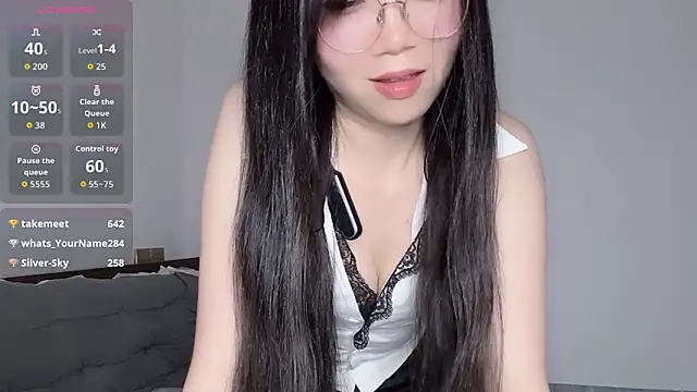 77-Vicky webcam