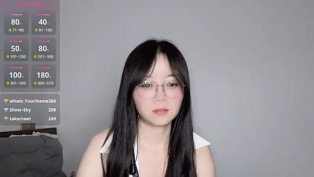 77-Vicky webcam