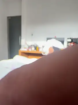 artzin2334 live cam