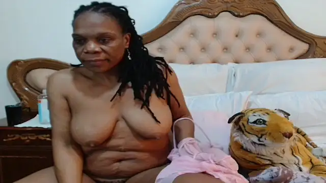 Hotcougar webcam