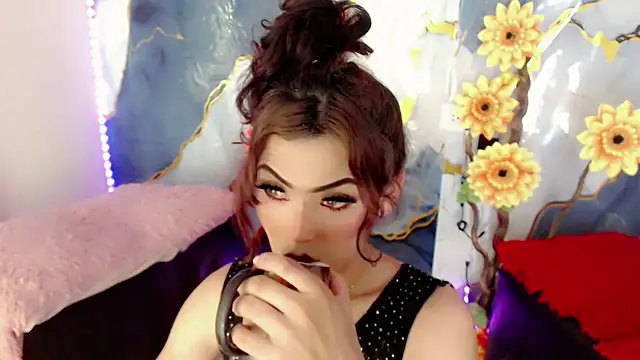 NathalialLooes live cam