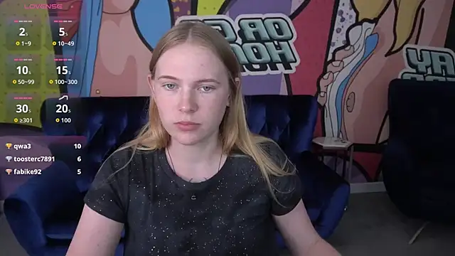 NikkyReyyy webcam