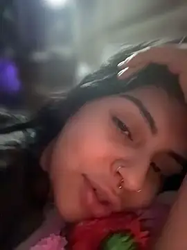 ThickerThanYoBitch live cam