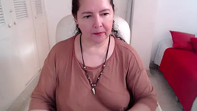 leonela_69 webcam