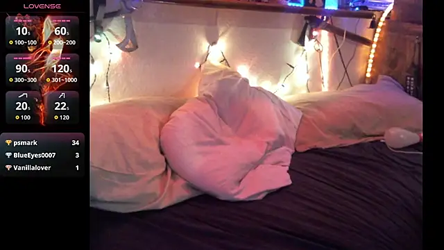 Pussyeat2please live cam