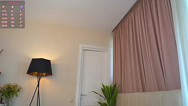 MaydaCornwall live cam