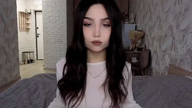 Qwami_Amie webcam