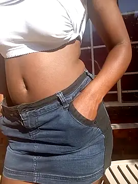 ShyNaughtyBabe webcam