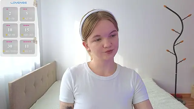 StellaBunny webcam