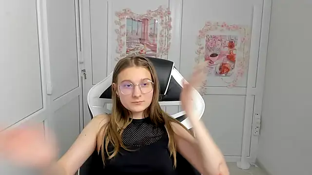 Mia_kristal webcam