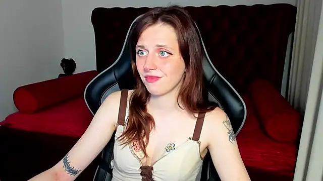 FreyaVeys webcam