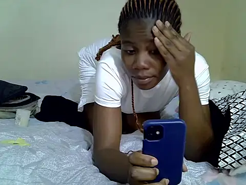 GoldenEbonyXO webcam
