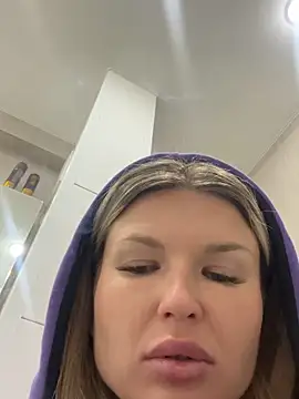 AngelMiaM webcam