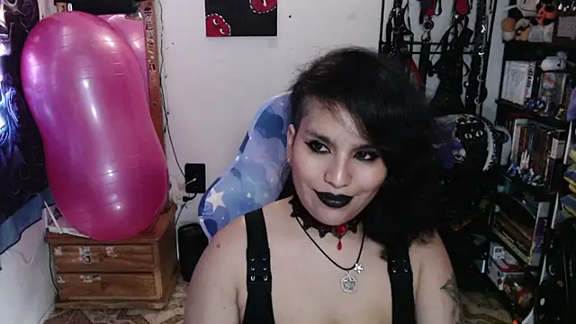 kureiji_hentaii webcam