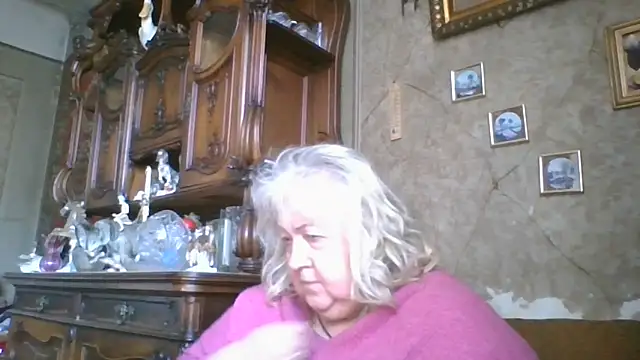 Lala-Love56 webcam