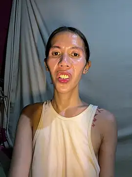 LoveRUBY143 webcam