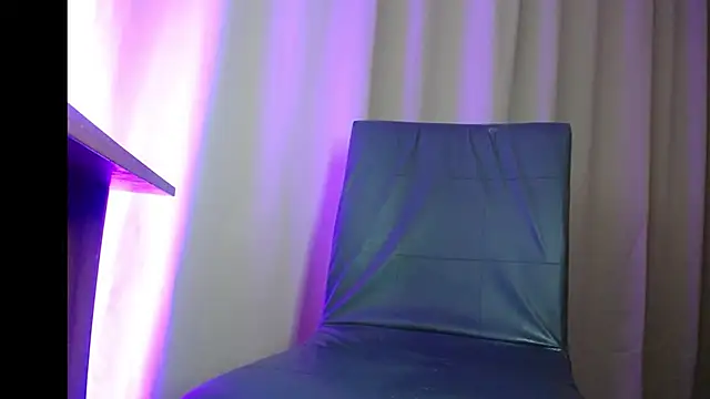 OnlyKrisXX webcam