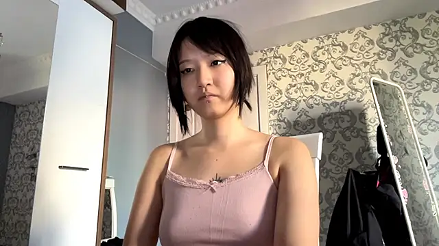 neonami webcam