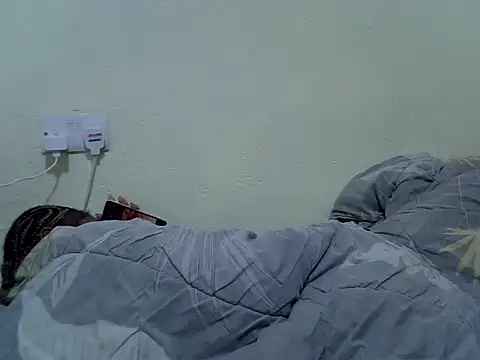 lavishgirl001 webcam