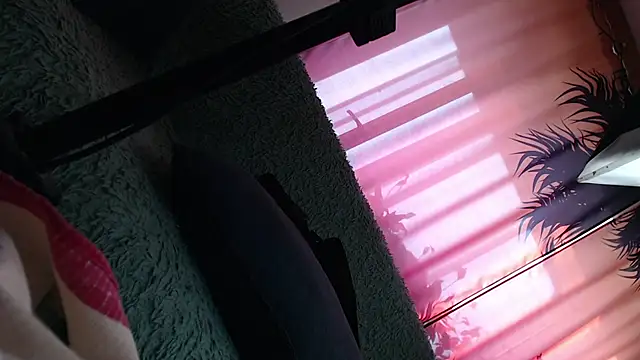 MommyMila84 webcam