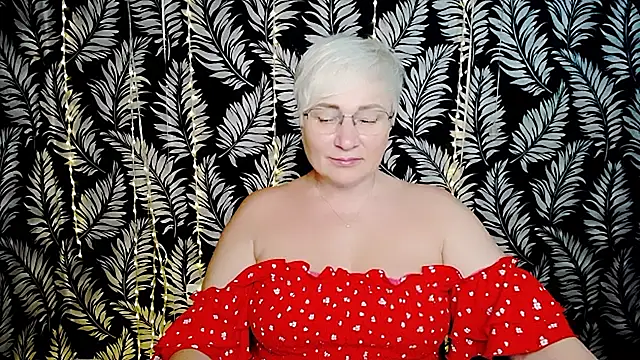 Olivia_playful webcam