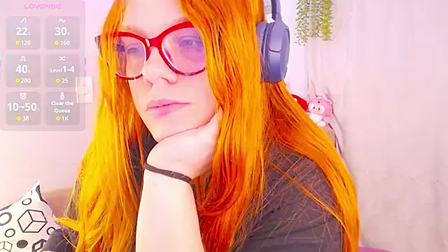 lucie_nicolls webcam