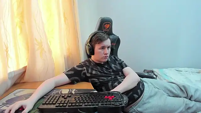 iliaskrislove webcam