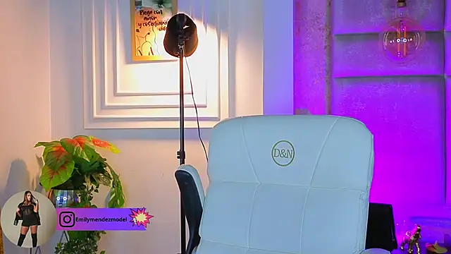 AlessiaLondon webcam