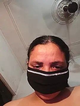 HotAishaa live cam