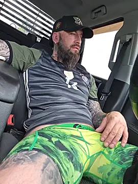 Beardedtattood webcam