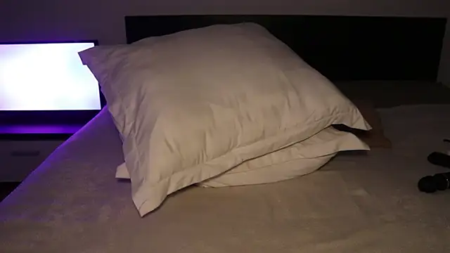 IvyKaelani webcam