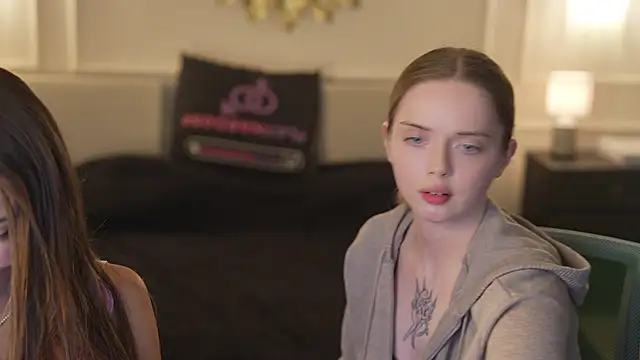 Luna_secretgirl webcam