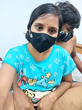 Your___Riya webcam