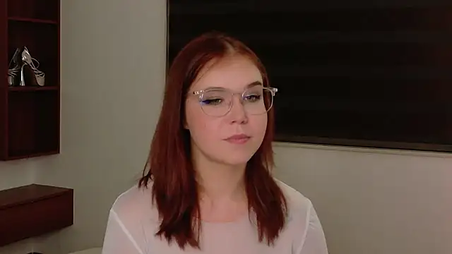 Lilith_Bonheur webcam