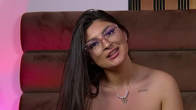 Natasha_Olive webcam