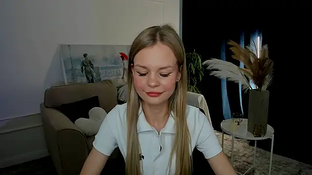 MidnighteAura webcam