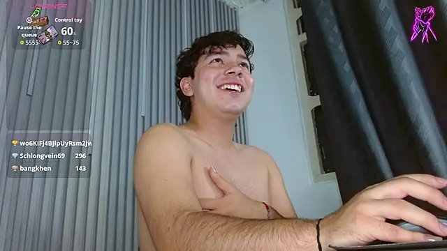 Julian_Smith21 webcam