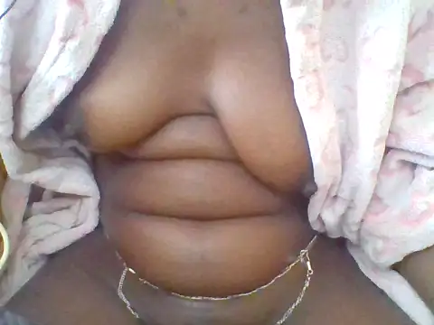 CreampyQueen1 webcam