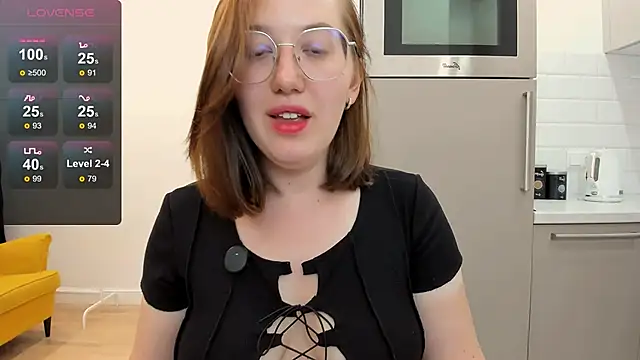 Charmy_Gracy webcam