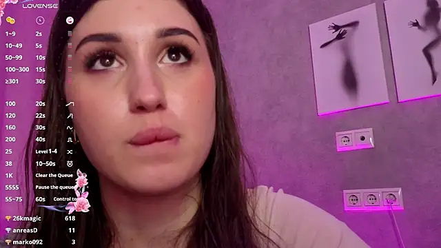 Emily_Lews live sex cam