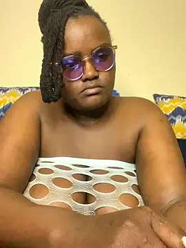 Busty_Bambii254 webcam