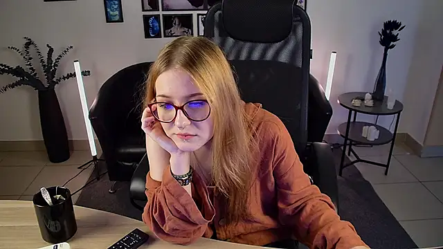 lanafitch - Lanafitch's free webcam - UK Sex Cams