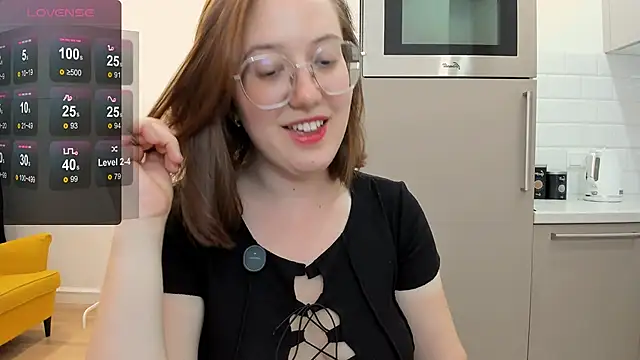 Charmy_Gracy webcam