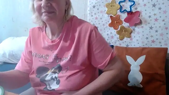 QueenLana webcam