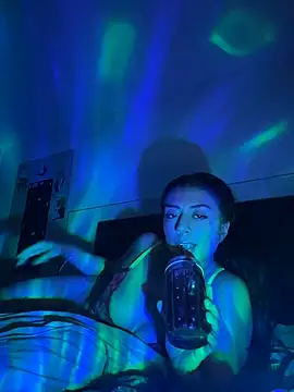 SweetHushviolet webcam