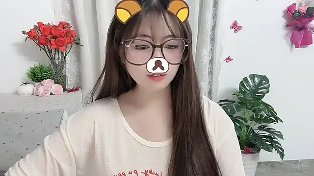 MIJ-Uwuu live cam on StripChat