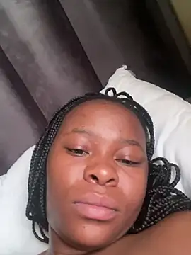 MiyaXo2 webcam