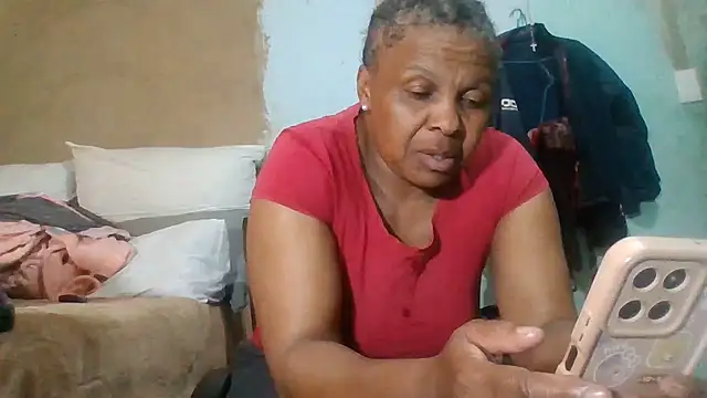 Nicky52 webcam
