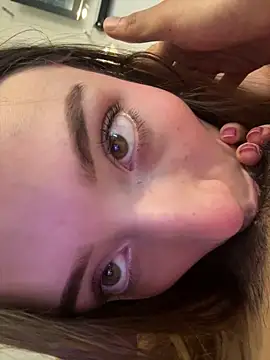Valery_Salmons webcam