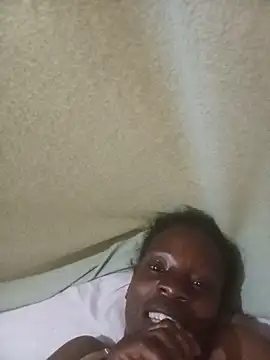 Cuty-Smilez webcam